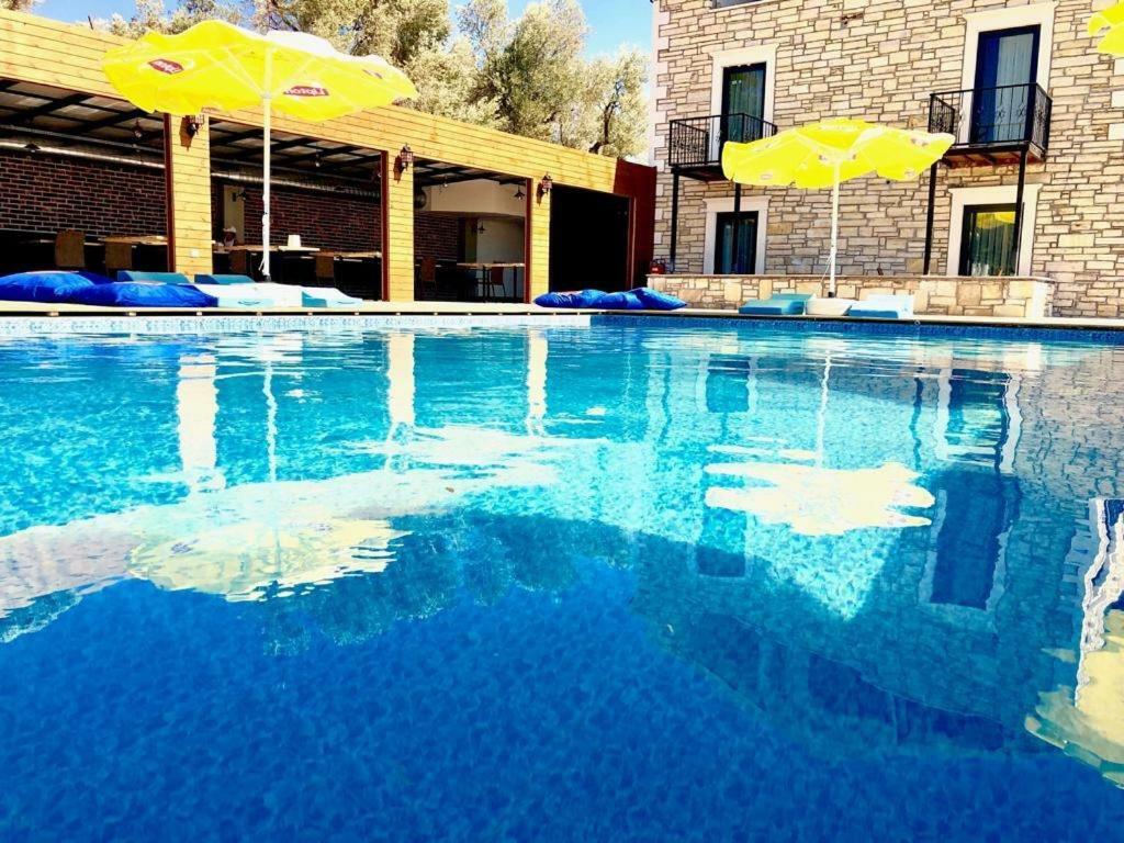 Victoria Hotel And Lounge Foça Exteriör bild